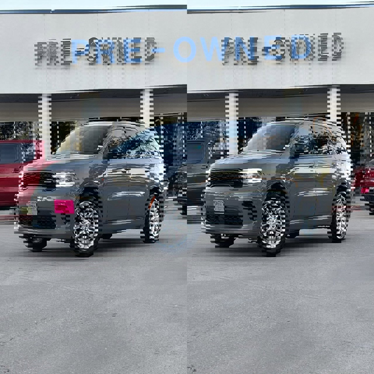 Used 2024 Dodge Durango GT image 2