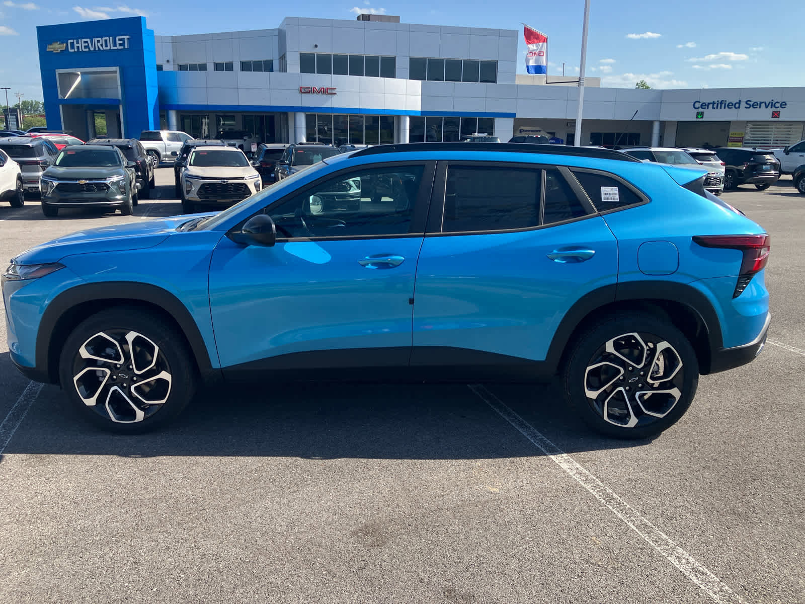 New 2026 Chevrolet Trax RS w/ Driver Confidence Package FWD image 4
