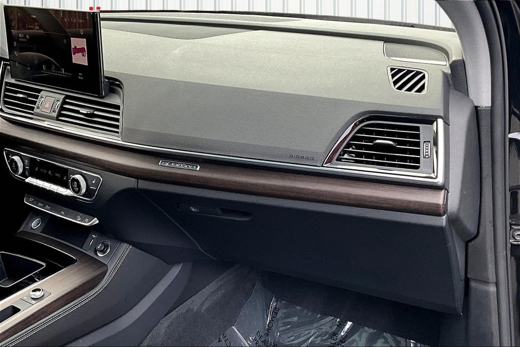 Used 2025 Audi Q5 2.0T Premium Plus w/ Premium Plus Package image 26
