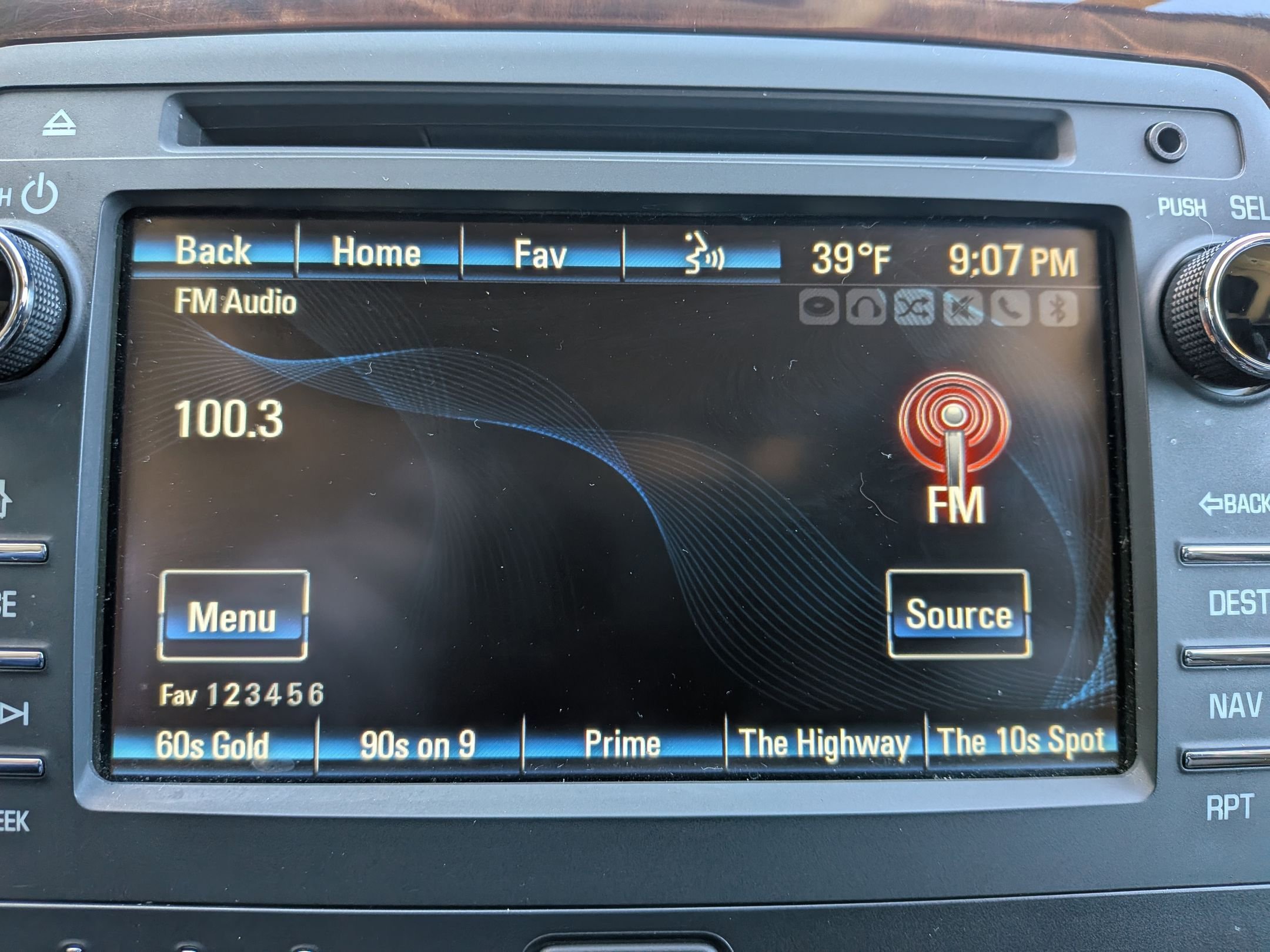 Used 2013 Buick Enclave Premium image 17