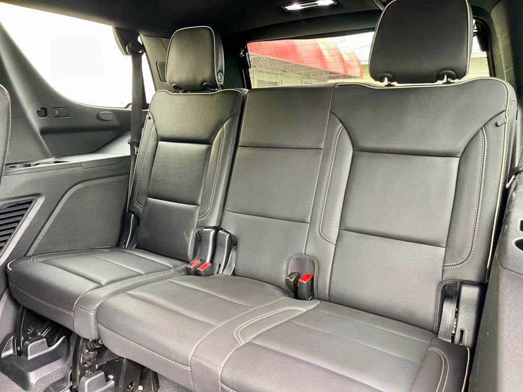Used 2023 Chevrolet Tahoe Premier AWD/4WD image 12