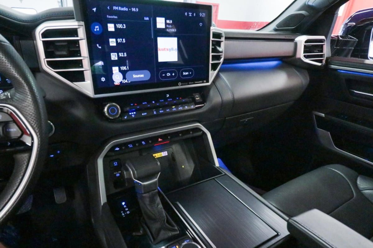 Used 2023 Toyota Tundra Platinum AWD/4WD image 18