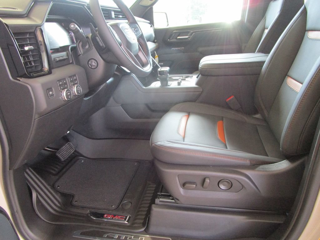 New 2026 GMC Sierra 1500 AT4 w/ AT4 Premium Package AWD/4WD image 34