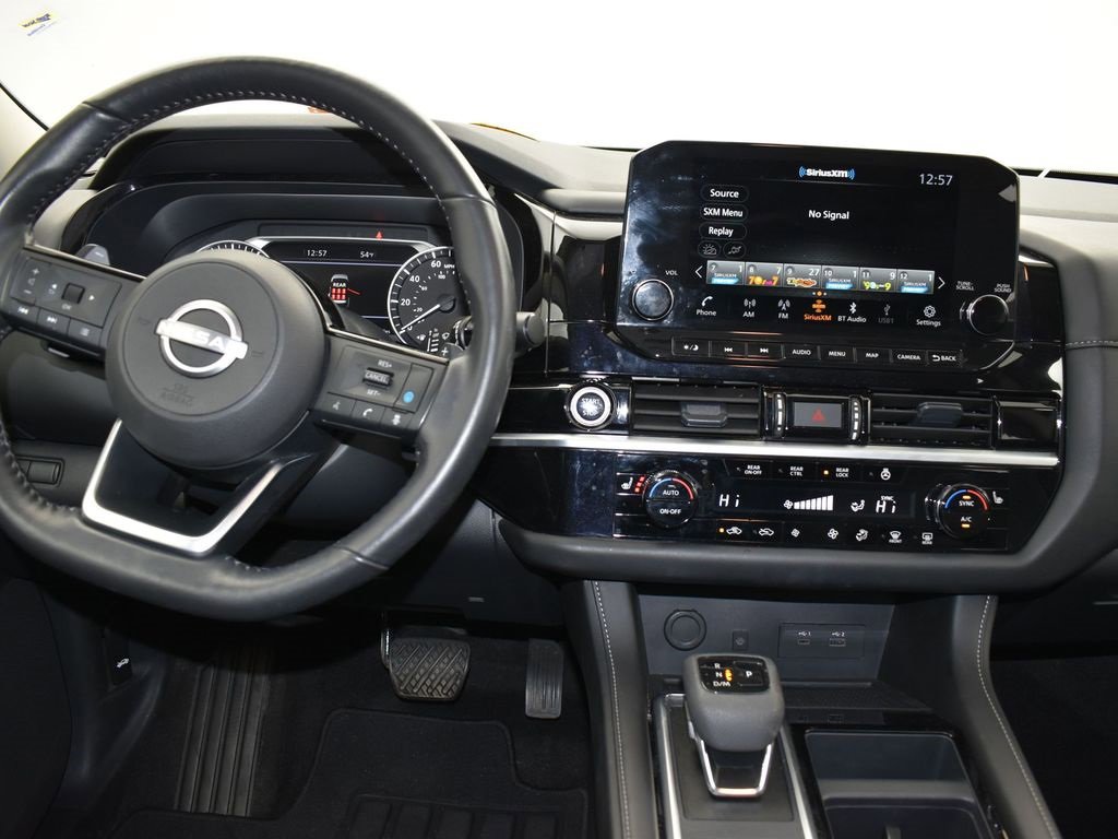 Used 2024 Nissan Pathfinder SL image 30