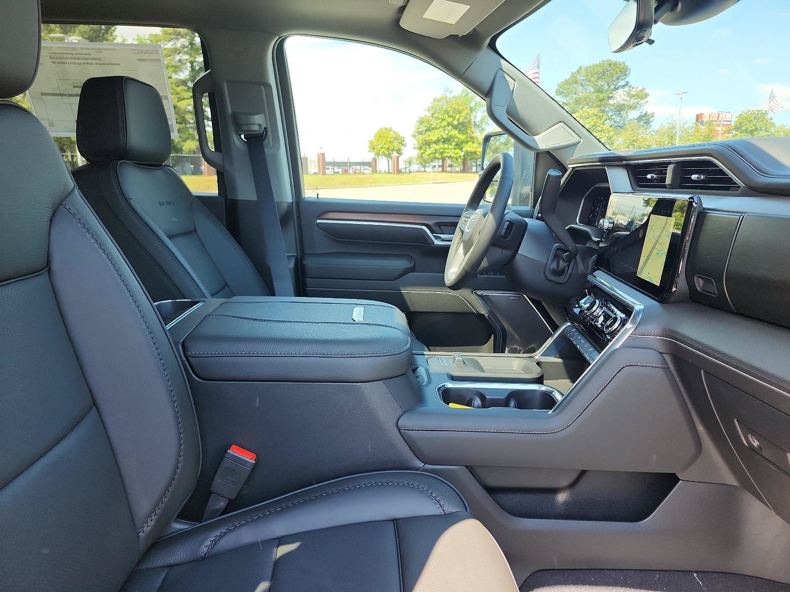 New 2026 GMC Sierra 2500 Denali w/ Denali Reserve Package AWD/4WD image 7