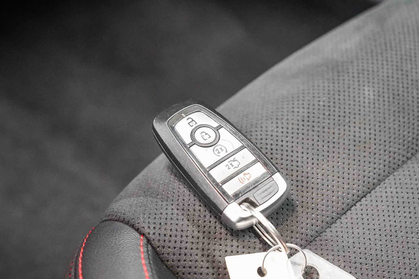 Used 2022 Ford Mustang GT Premium w/ Equipment Group 401A RWD image 27