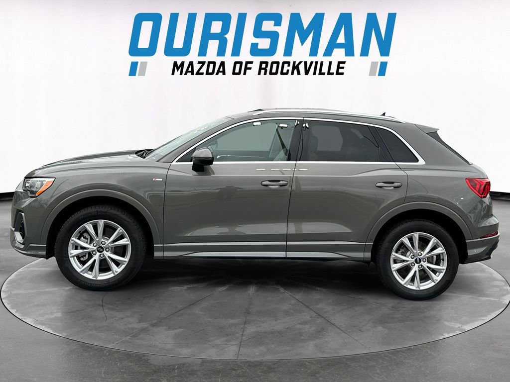 Used 2022 Audi Q3 2.0T Premium w/ Convenience Package image 3