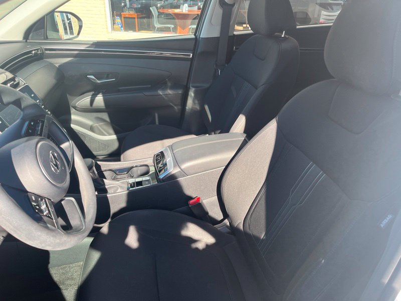 Used 2023 Hyundai Tucson SEL FWD image 9