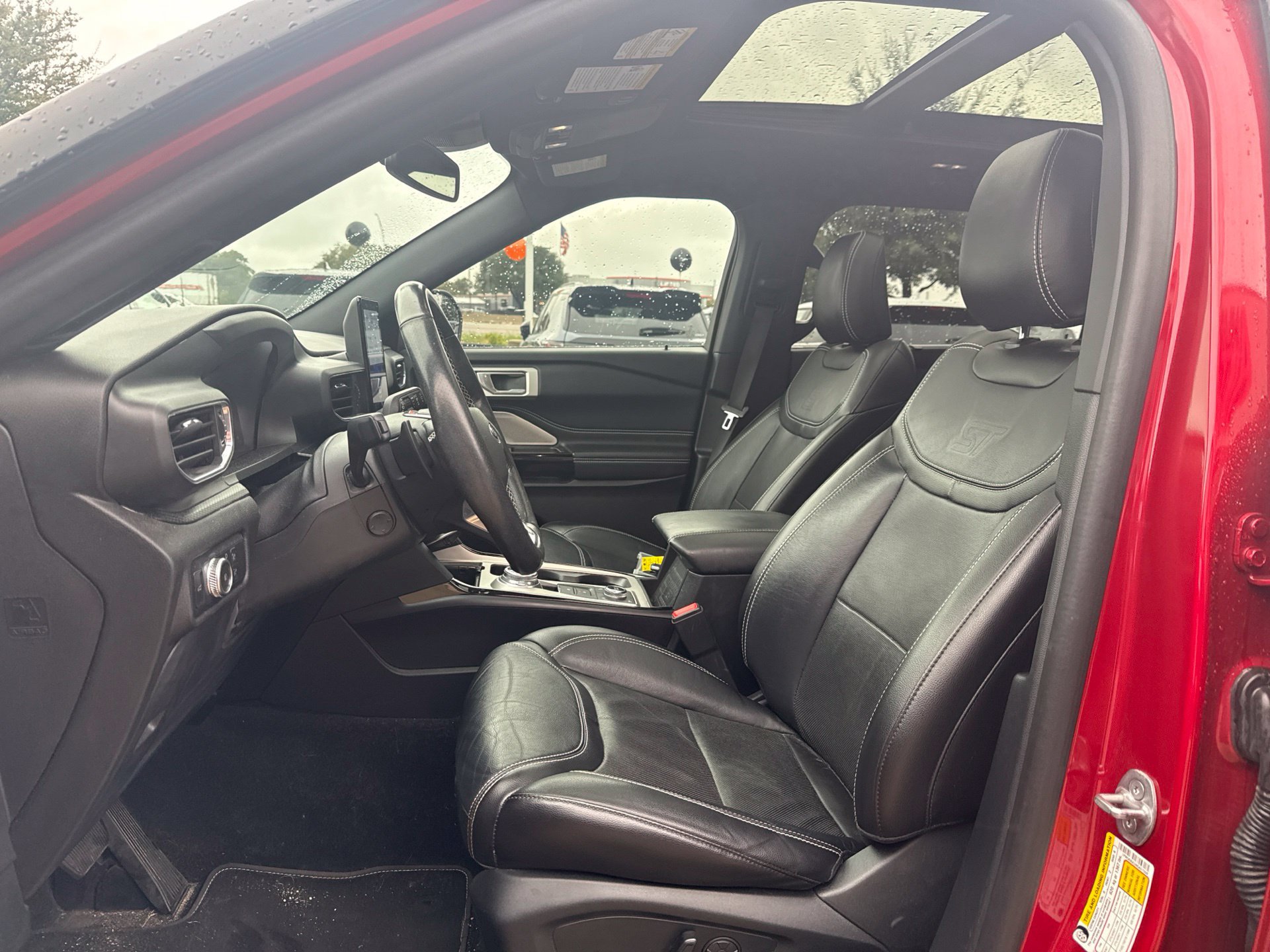 Used 2022 Ford Explorer ST w/ Equipment Group 401A AWD/4WD image 7