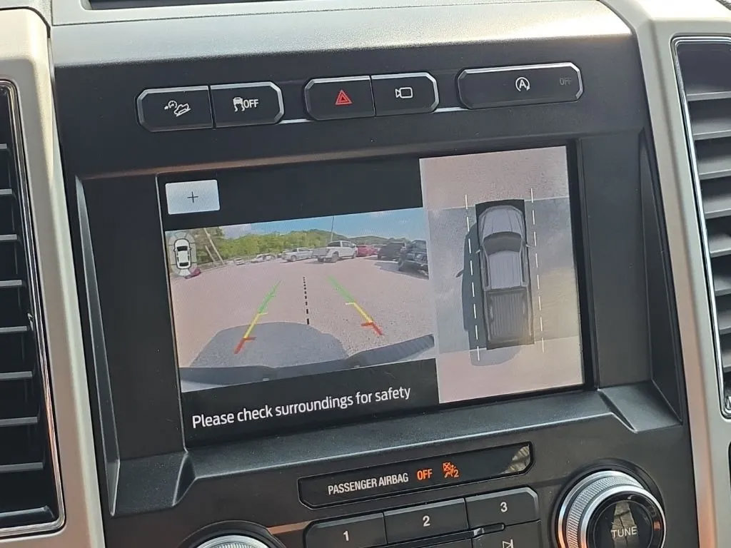 Used 2020 Ford F150 Lariat w/ Equipment Group 502A Luxury AWD/4WD image 29