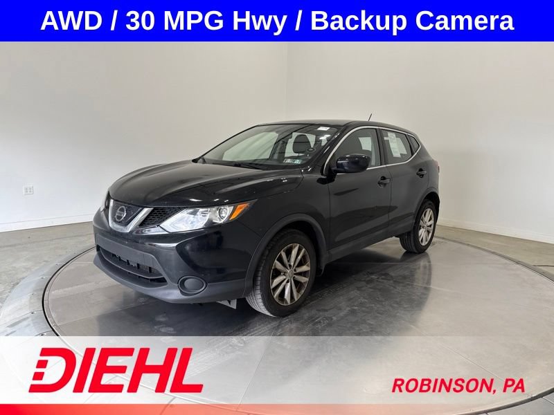 Used 2018 Nissan Rogue Sport S w/ S Appearance Package AWD/4WD image 3