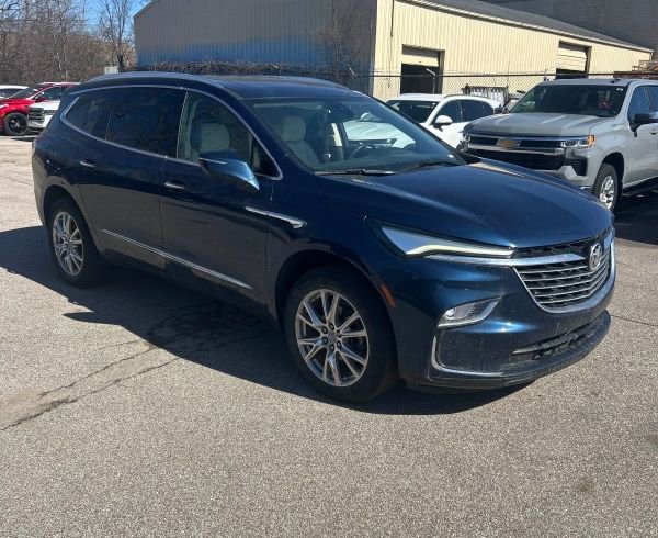 Used 2023 Buick Enclave Essence w/ Experience Buick Package image 4