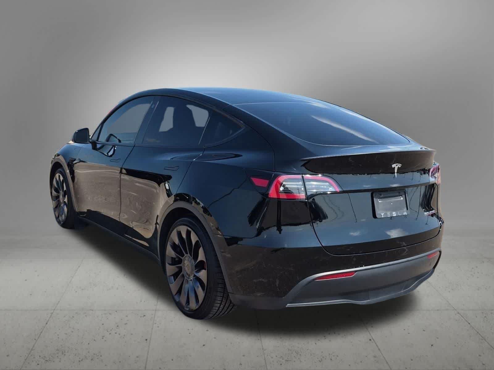 Used 2023 Tesla Model Y Performance AWD/4WD image 4