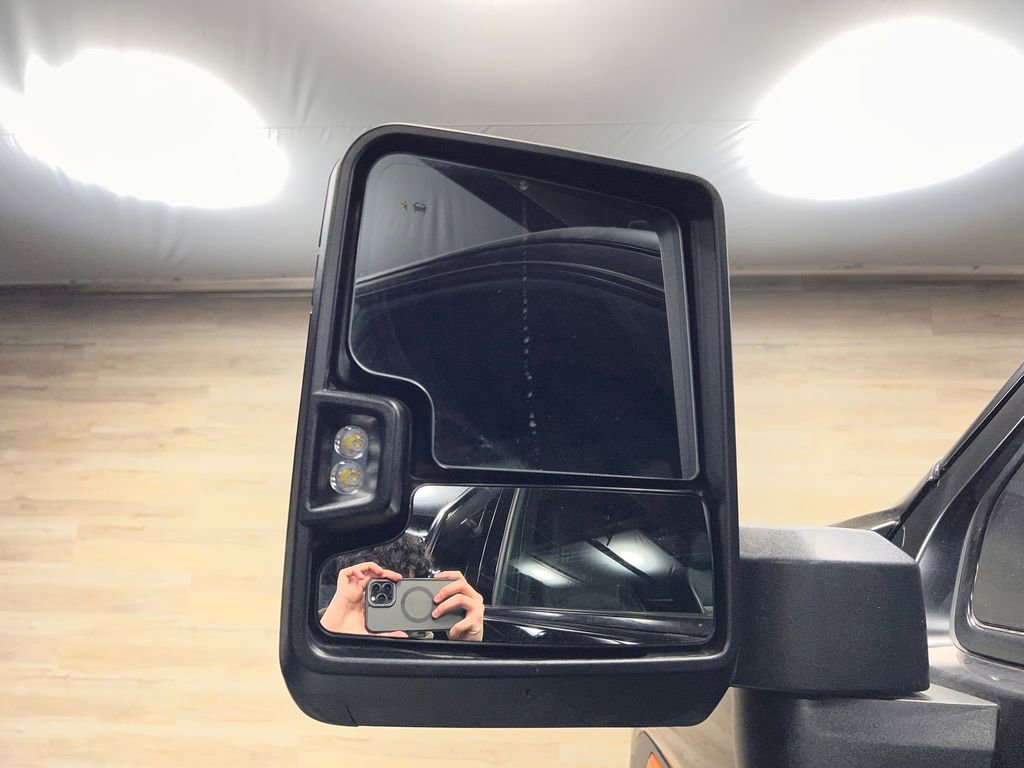 Used 2024 GMC Sierra 2500 AT4 w/ AT4 Premium Plus Package AWD/4WD image 32