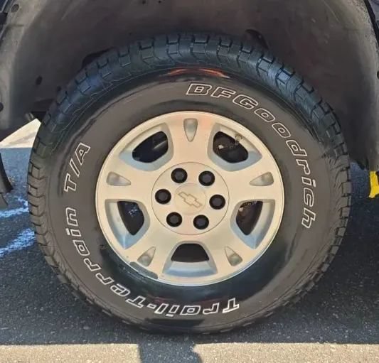 Used 2006 Chevrolet Avalanche Z71 w/ Preferred Equipment Group AWD/4WD image 46