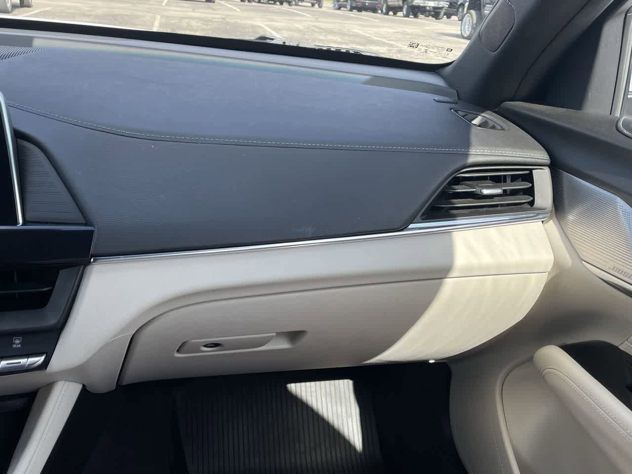 Used 2023 Cadillac CT4 Luxury w/ Sun And Sound Package AWD/4WD image 16