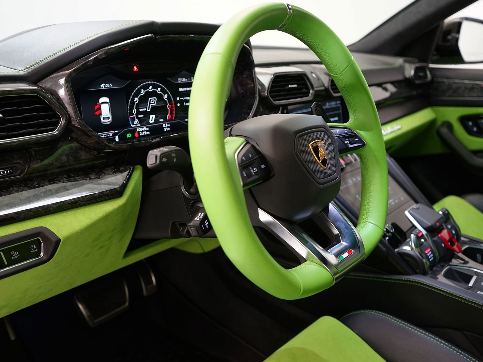 Used 2022 Lamborghini Urus image 15