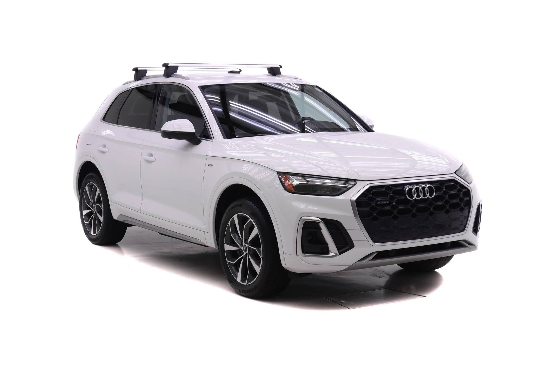 Certified 2024 Audi Q5 2.0T Premium w/ Convenience Package AWD/4WD image 2