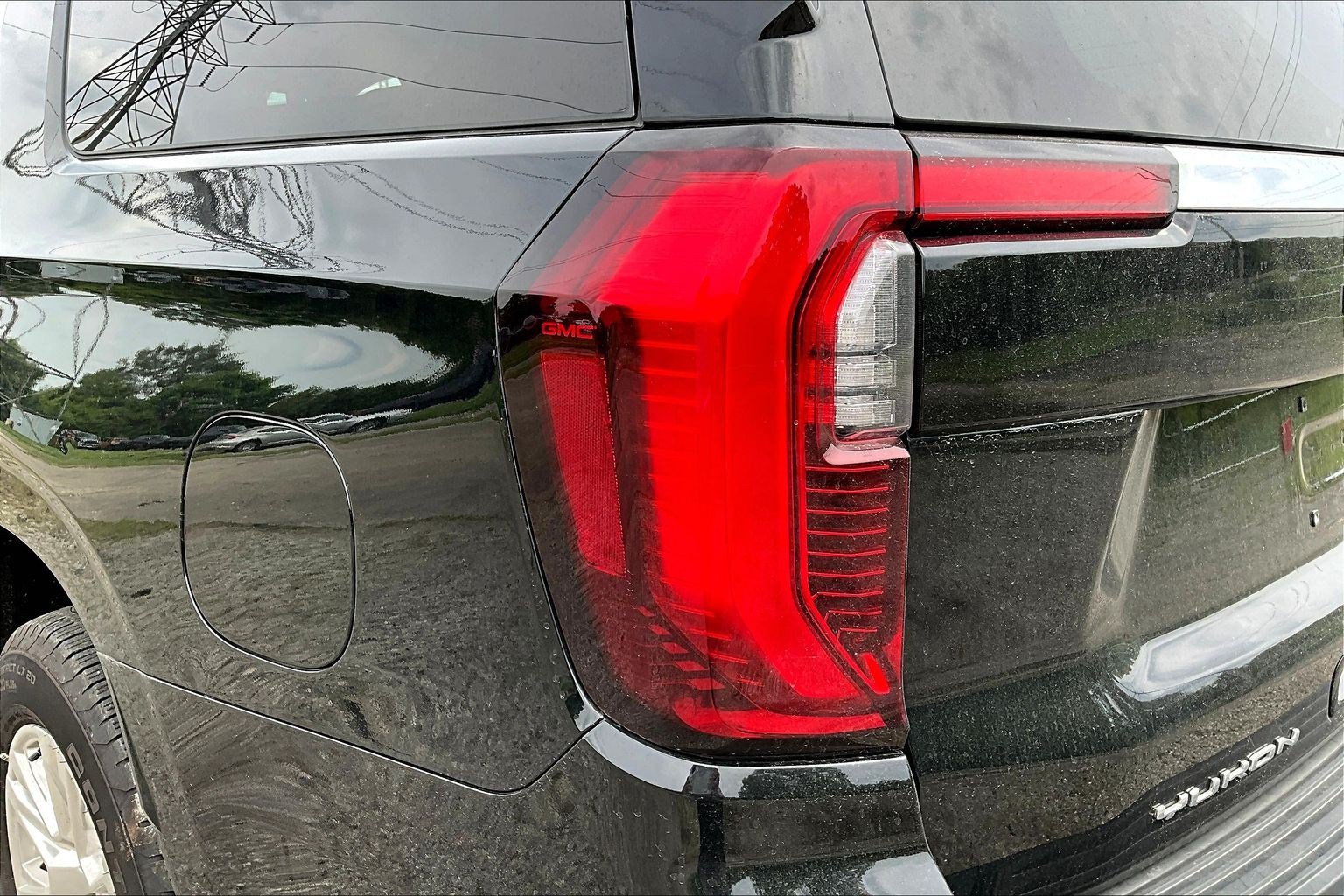 Used 2025 GMC Yukon XL Denali AWD/4WD image 24