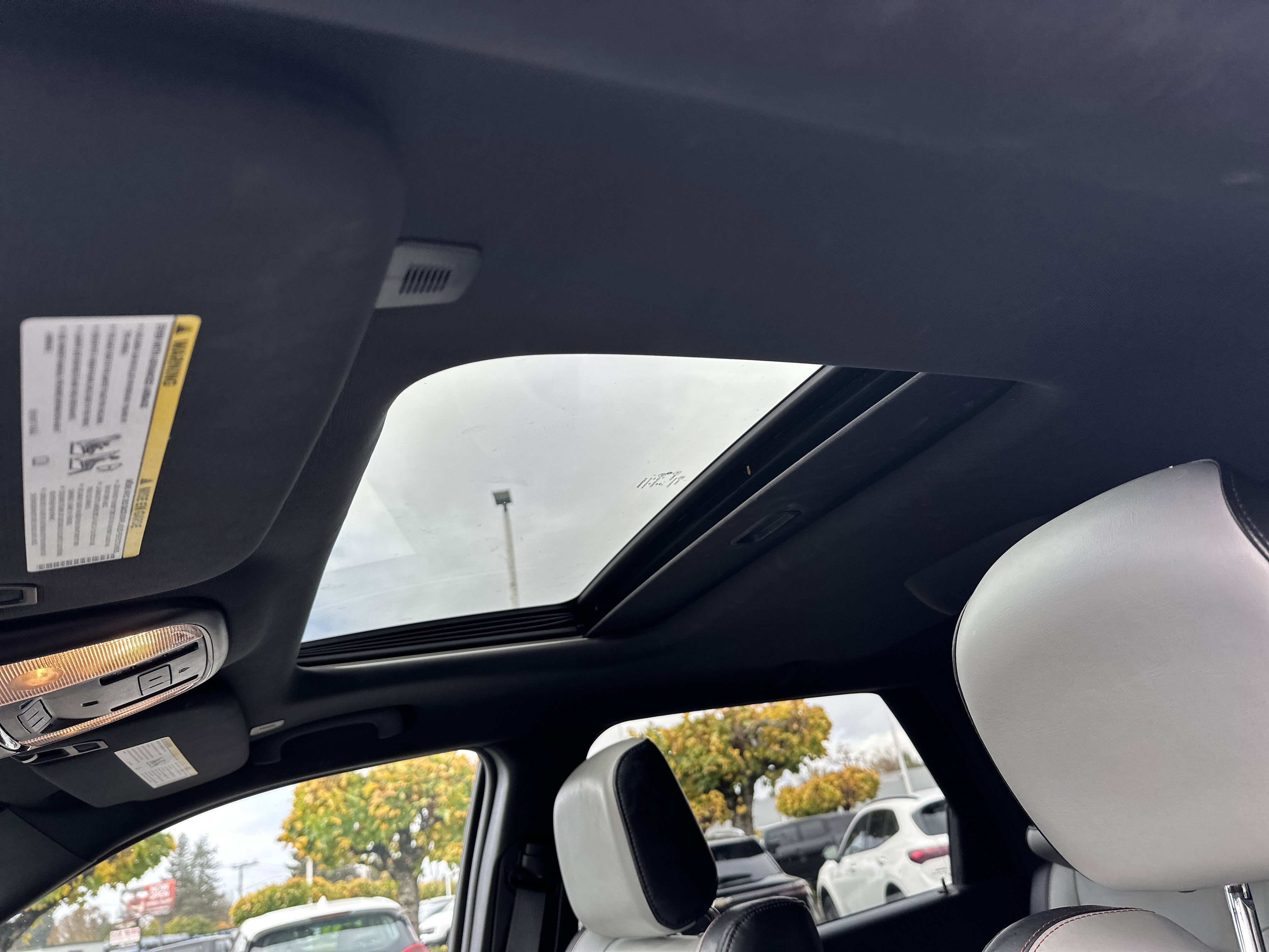 Used 2024 Dodge Durango GT image 15