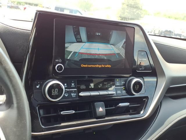 Certified 2024 Toyota Highlander XLE FWD image 20