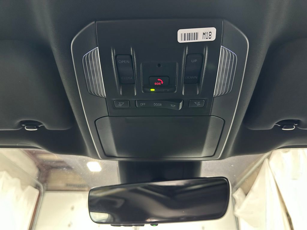 Used 2025 Toyota Highlander XSE image 39