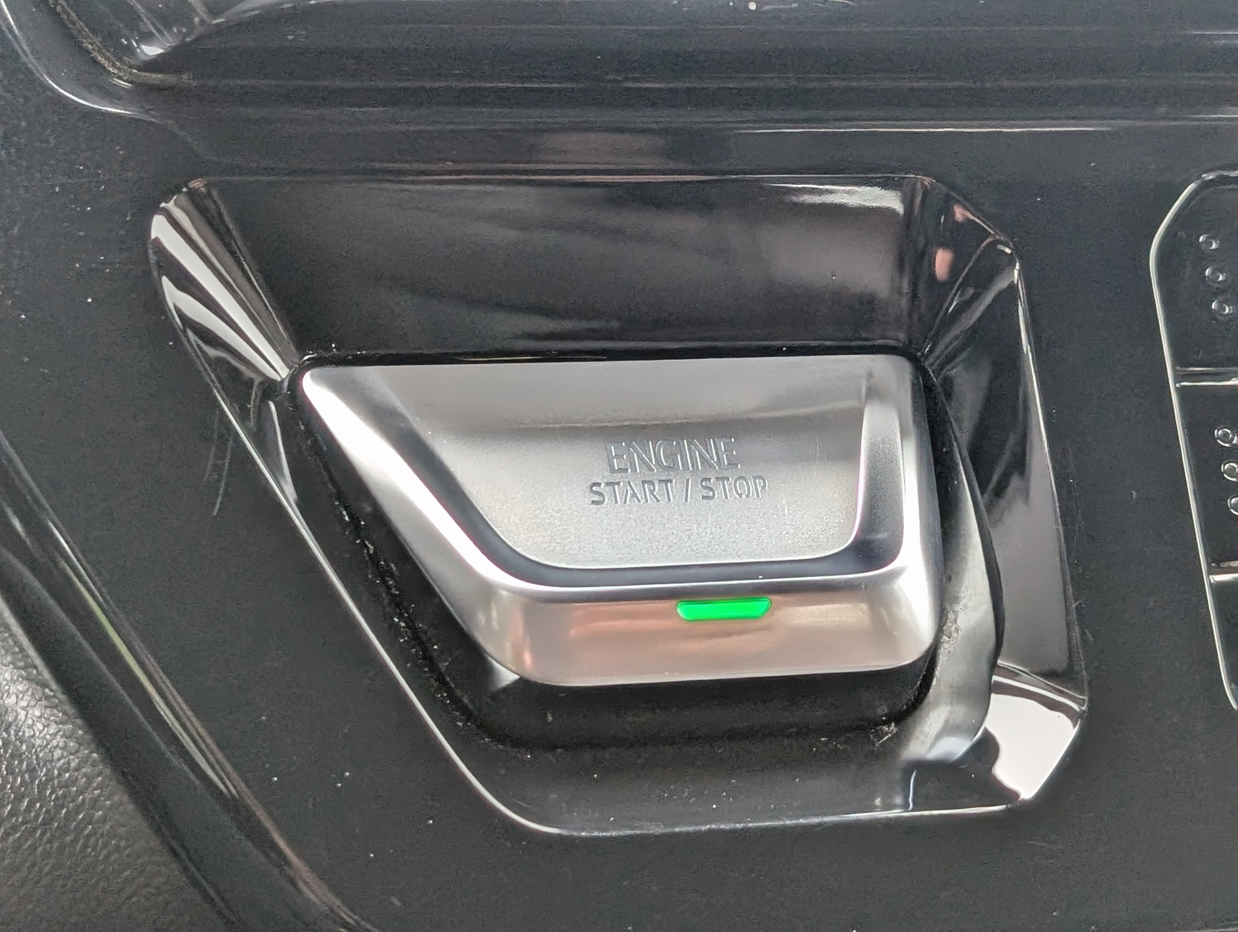 Used 2024 GMC Sierra 2500 Denali w/ Denali Reserve Package image 33