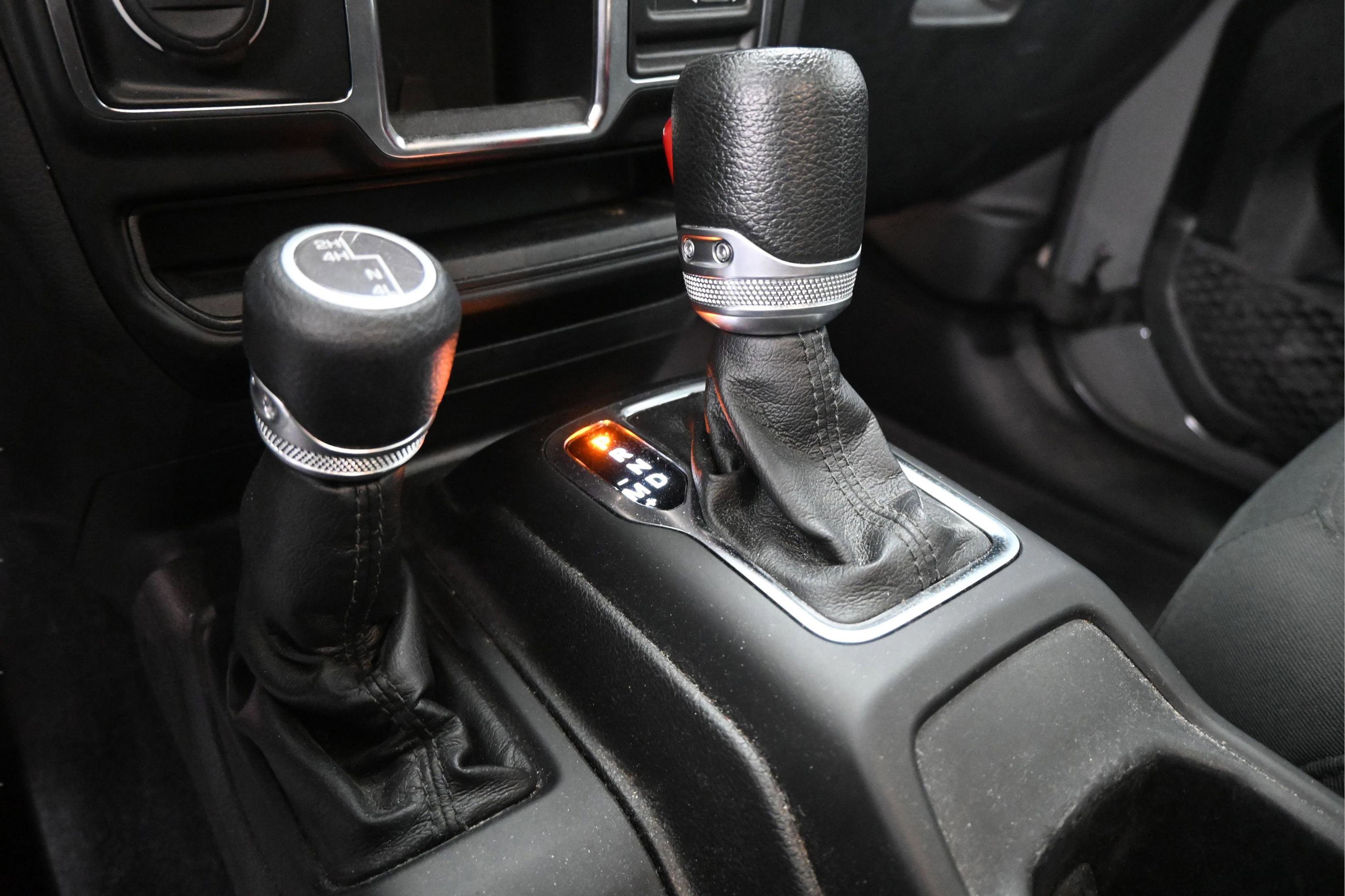 Used 2022 Jeep Wrangler Unlimited Sport AWD/4WD image 31