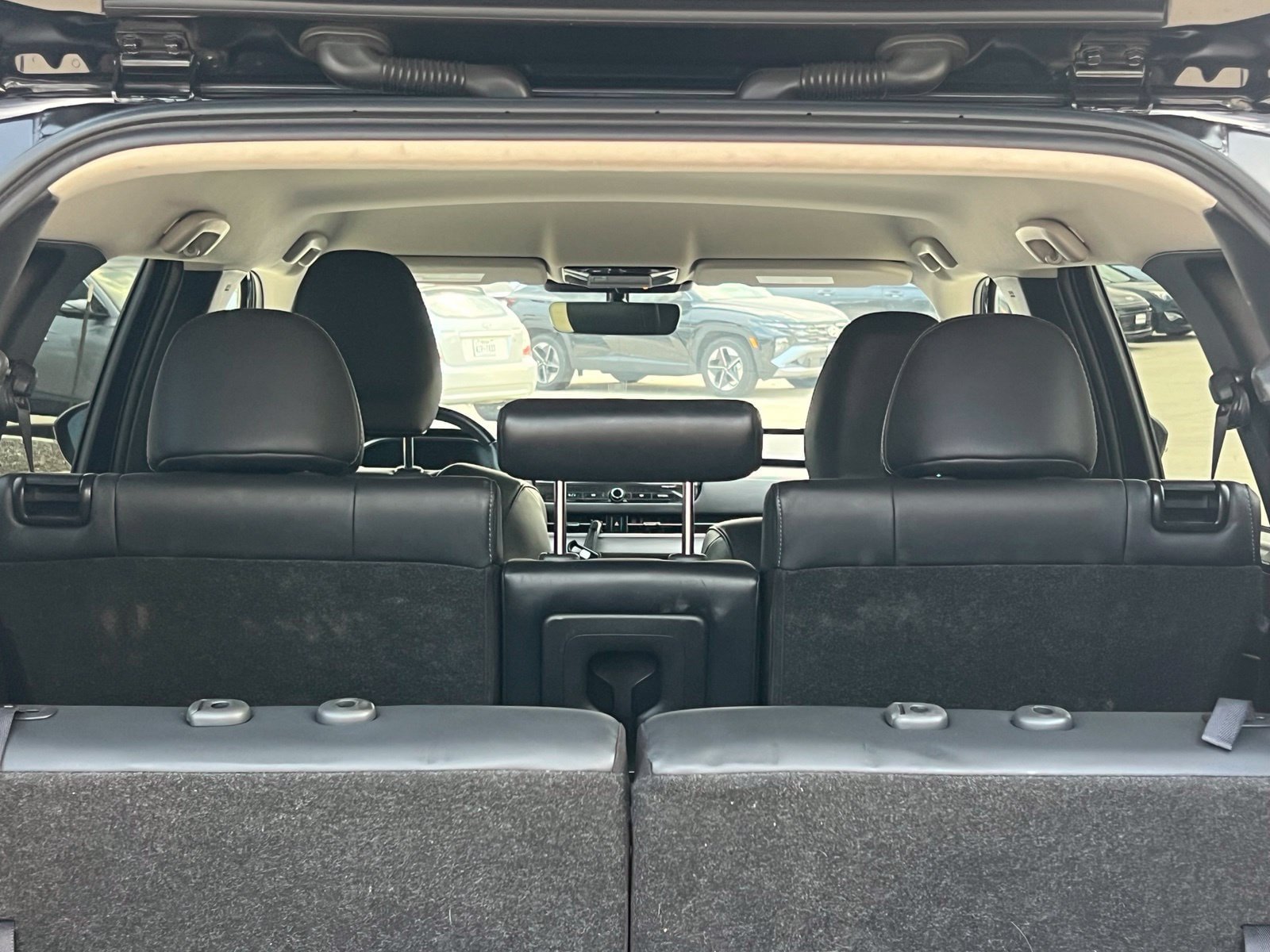 Used 2025 Mitsubishi Outlander SE FWD image 16