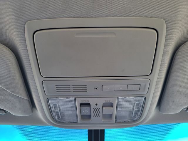 Used 2012 Acura TSX Sedan image 25