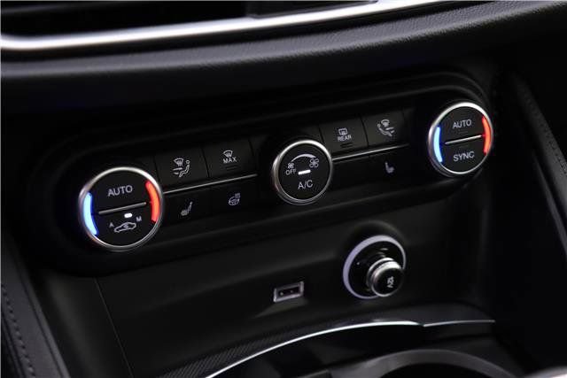 New 2024 Alfa Romeo Stelvio Ti image 10