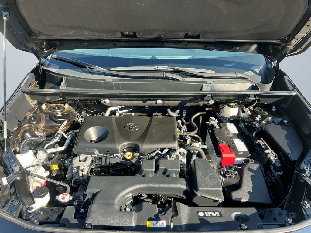 Used 2023 Toyota RAV4 XLE image 18