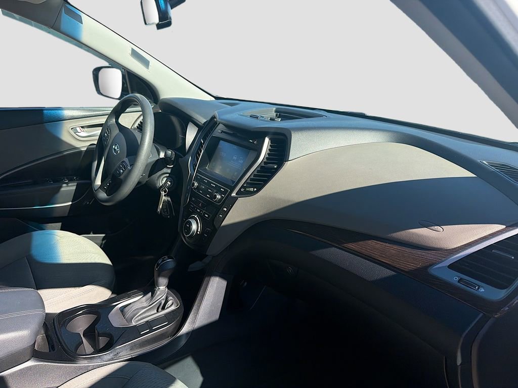 Used 2017 Hyundai Santa Fe Sport image 30