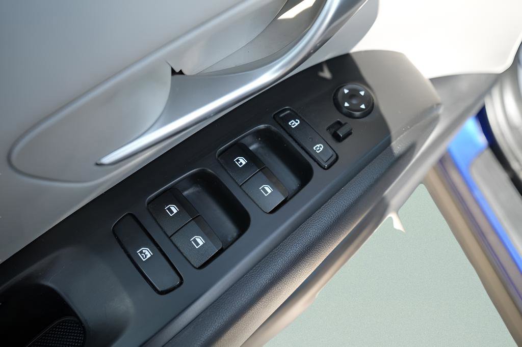 Certified 2024 Hyundai Tucson SE FWD image 19