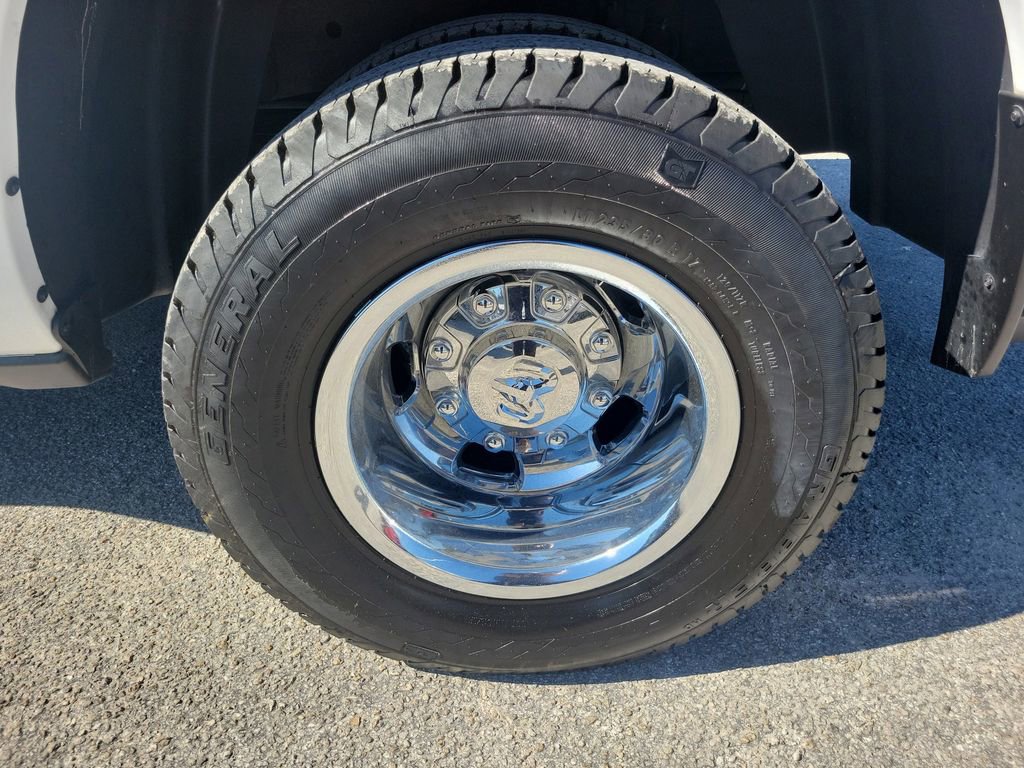 Used 2020 RAM 3500 Tradesman w/ Chrome Appearance Group image 8