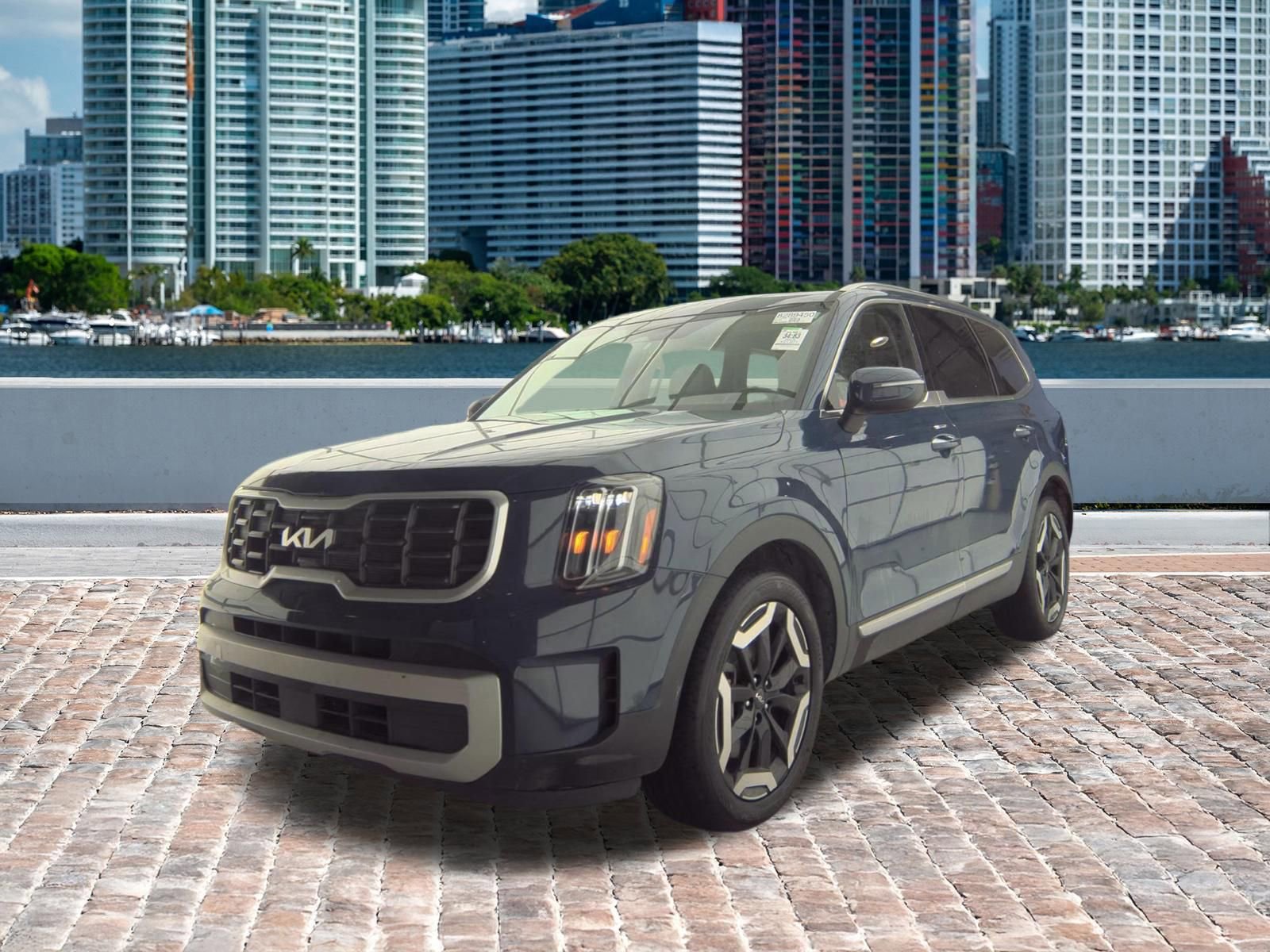 Used 2025 Kia Telluride S FWD image 21