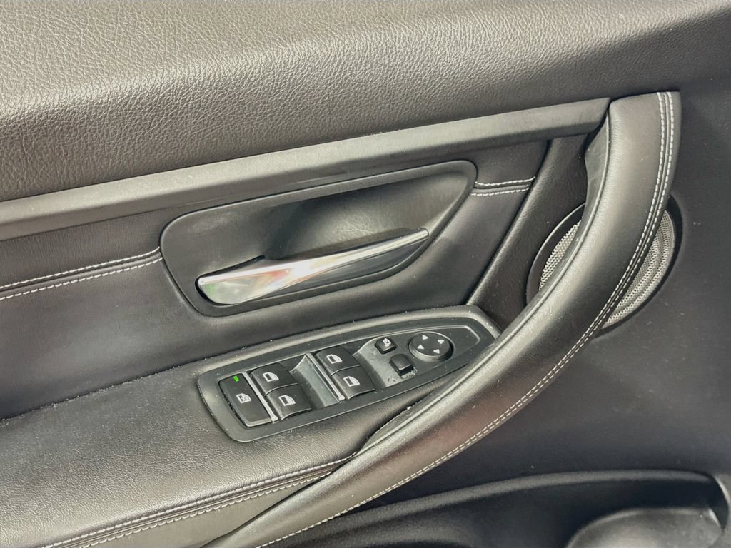 Used 2018 BMW M3 RWD image 21