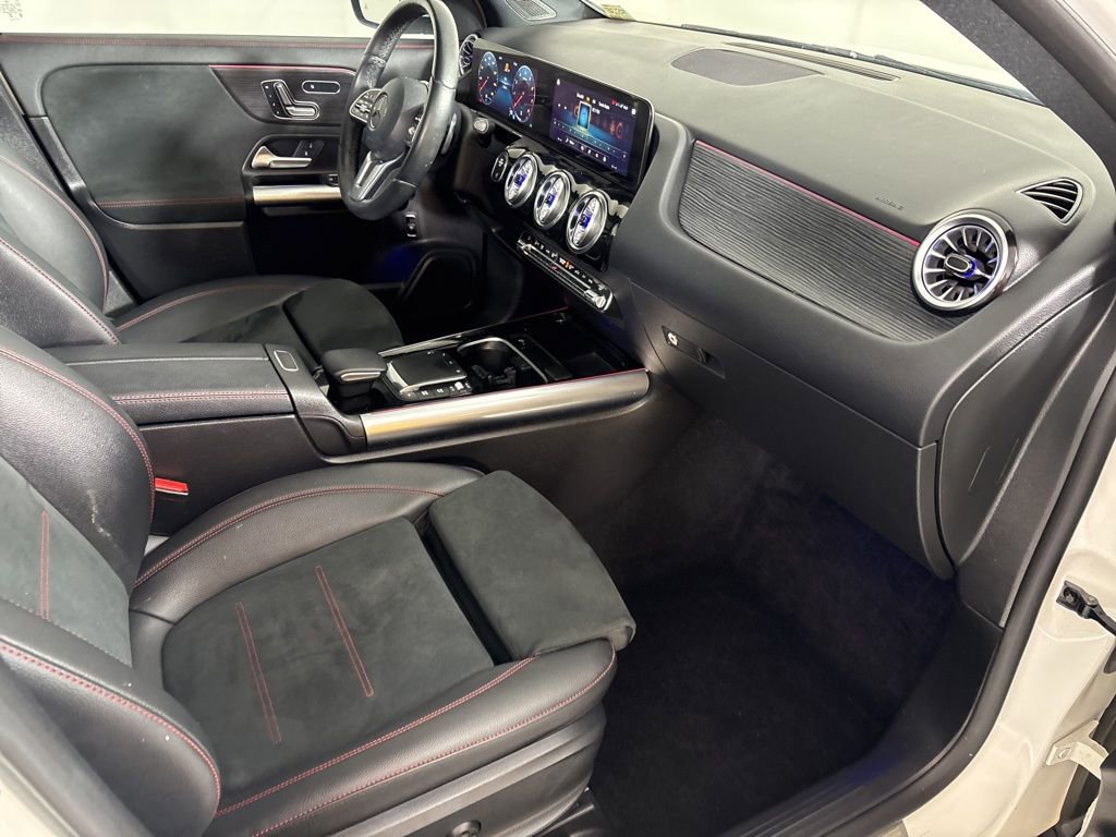 Used 2023 Mercedes-Benz GLA 250 4MATIC image 15