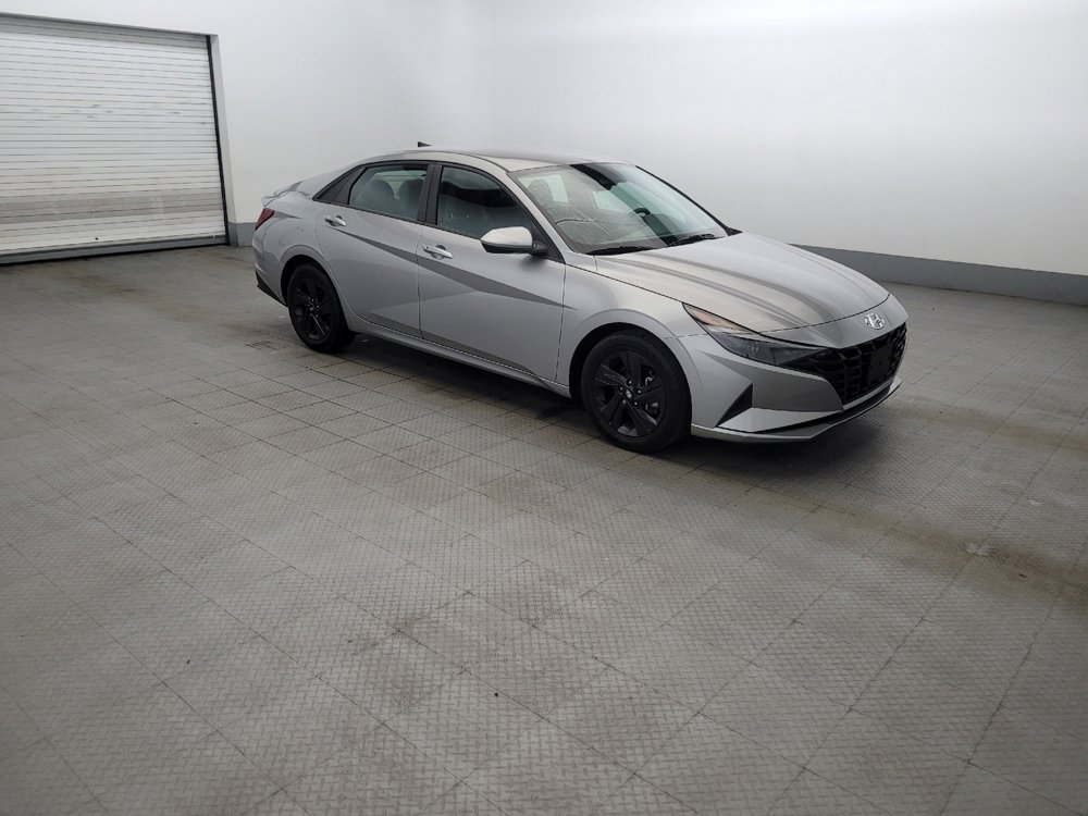 Used 2022 Hyundai Elantra SEL FWD image 11