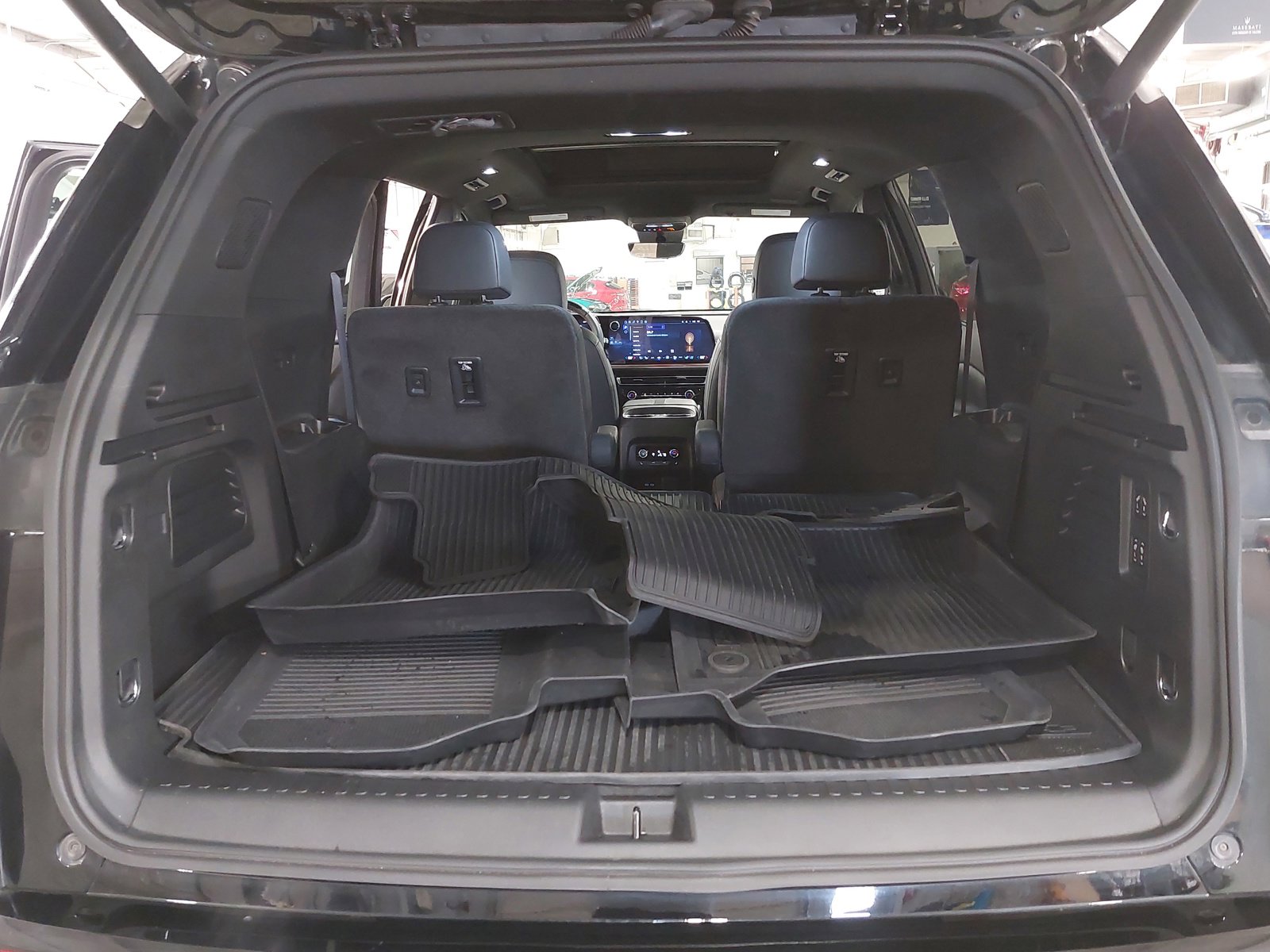 Used 2024 Chevrolet Traverse RS w/ LPO, Floor Liner Package image 14