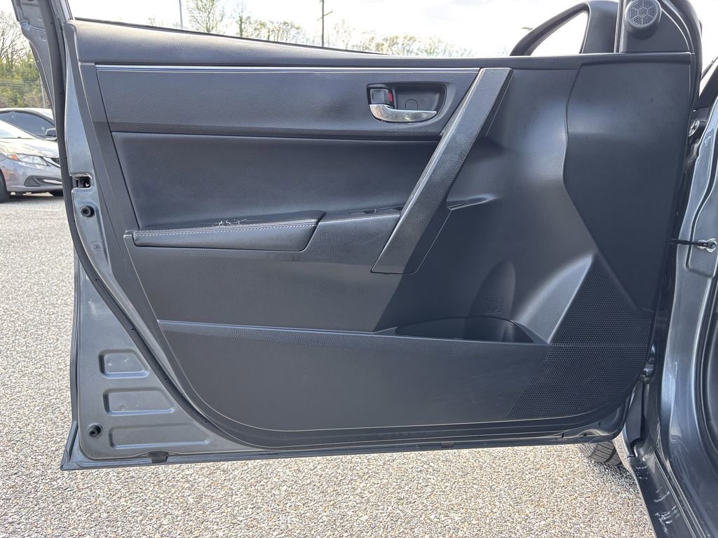 Used 2016 Toyota Corolla S image 13