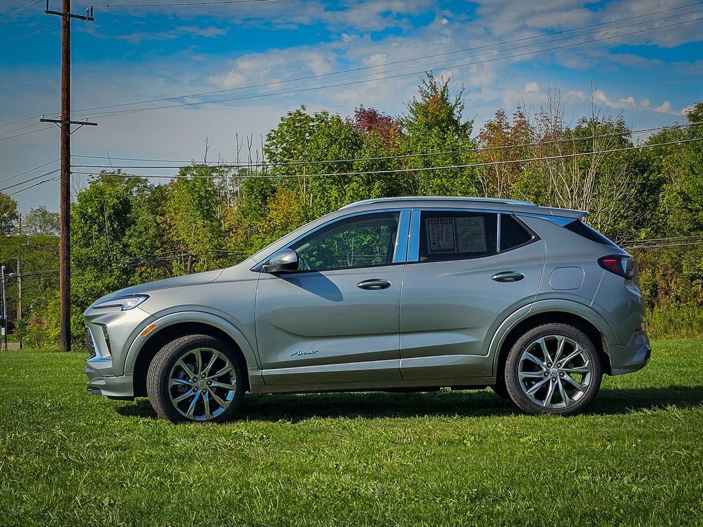 Used 2024 Buick Encore GX Avenir w/ Avenir Convenience Package AWD/4WD image 7