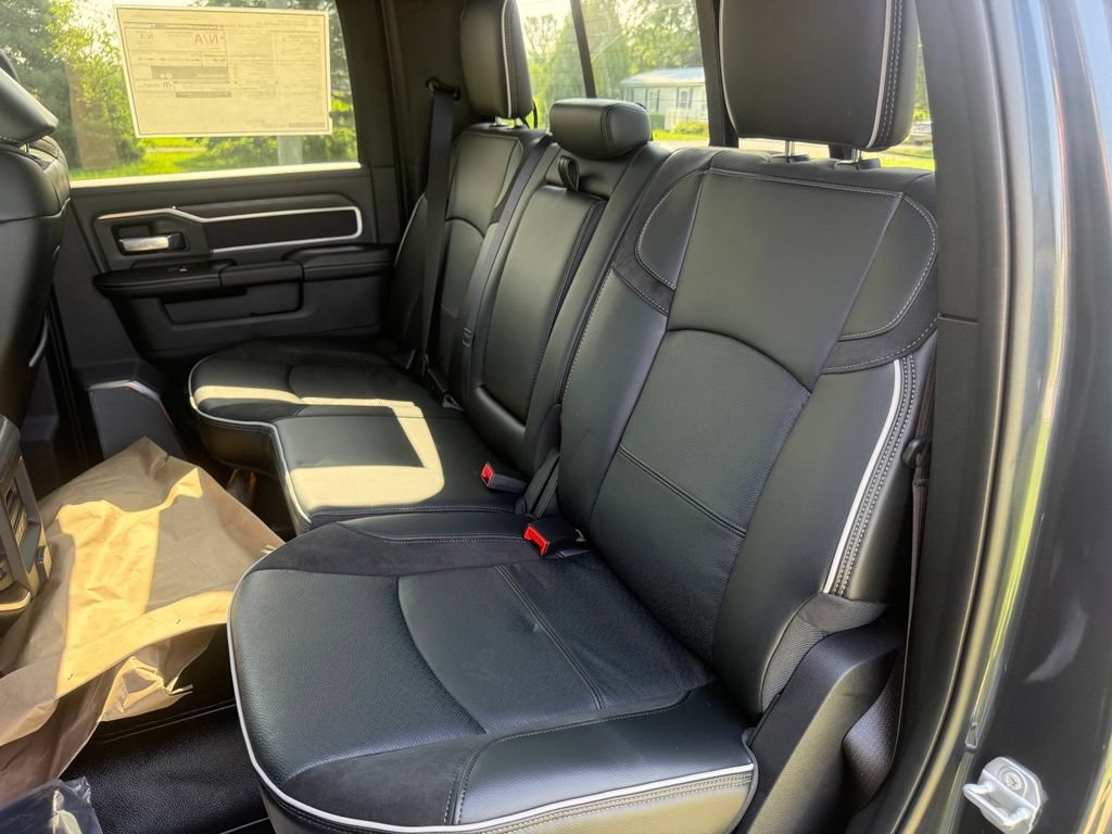 New 2026 RAM 5500 4x4 Crew Cab w/ Laramie Trim Package image 43