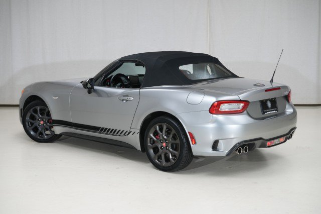 Used 2017 FIAT 124 Spider Abarth image 31