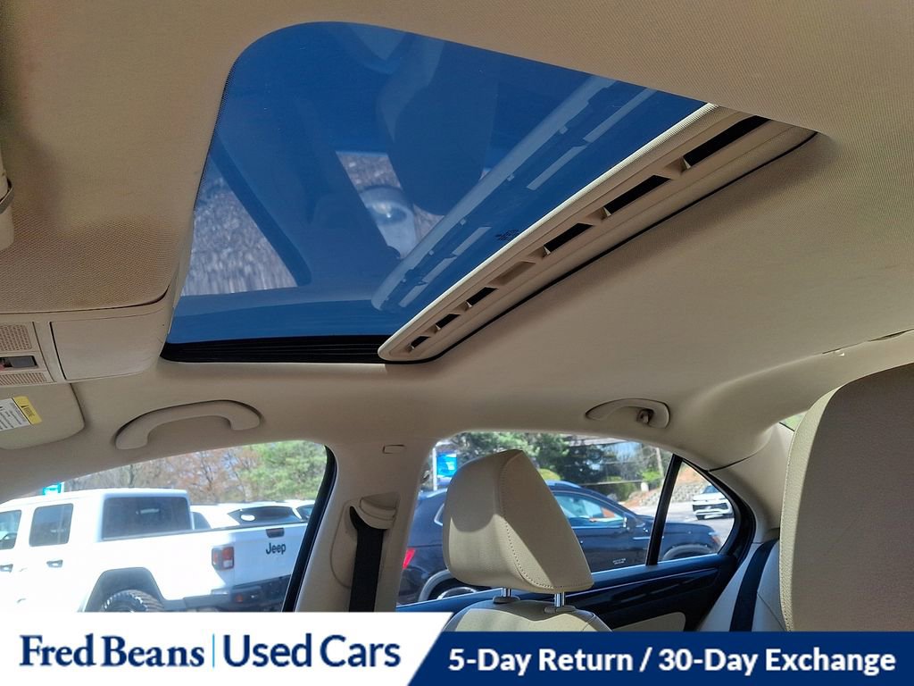 Used 2016 Volkswagen Jetta SEL FWD image 14