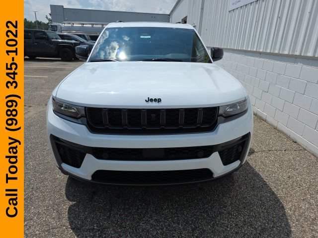 New 2026 Jeep Grand Cherokee L Limited AWD/4WD image 2