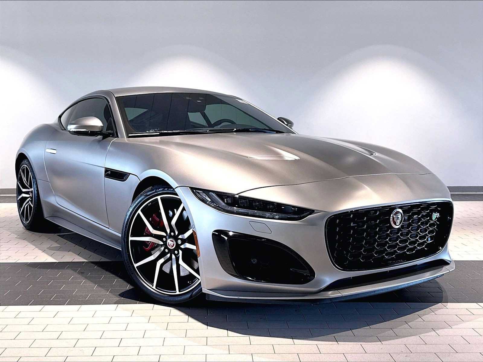 Used 2023 Jaguar F-TYPE R AWD/4WD image 13