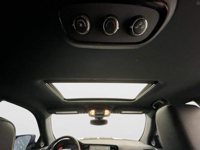 Used 2022 Dodge Durango R/T w/ Blacktop Package AWD/4WD image 19