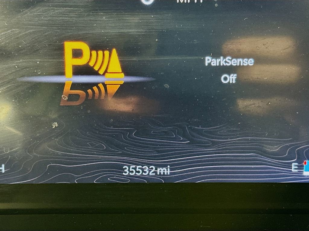 Certified 2025 Jeep Grand Cherokee Limited w/ Luxury Tech Group II image 21