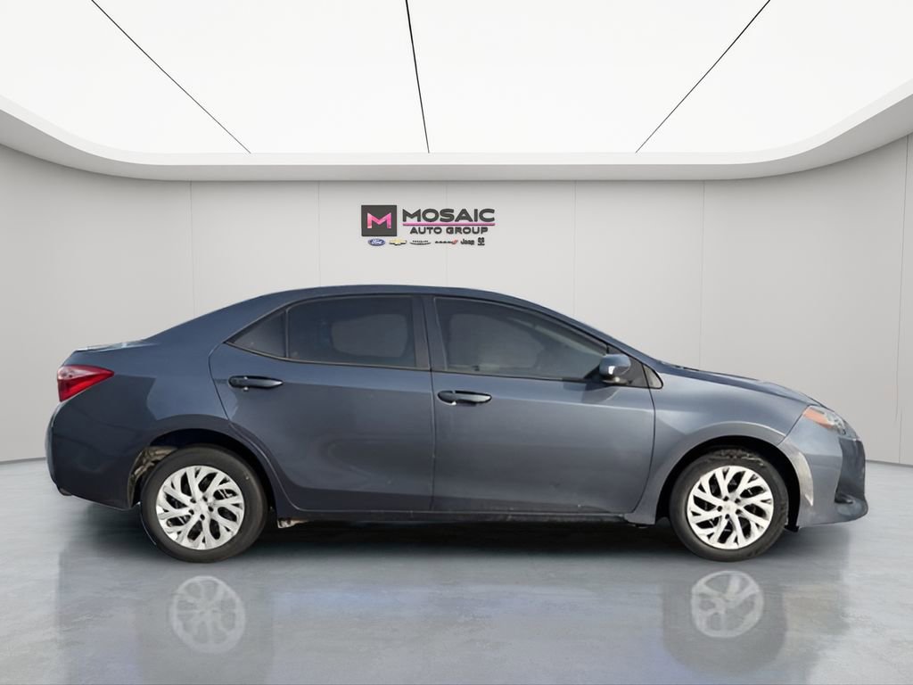 Used 2017 Toyota Corolla L image 10